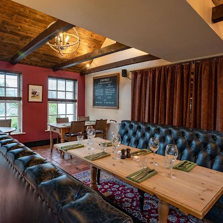 The Royal Oak Inn Chichester Exterior foto