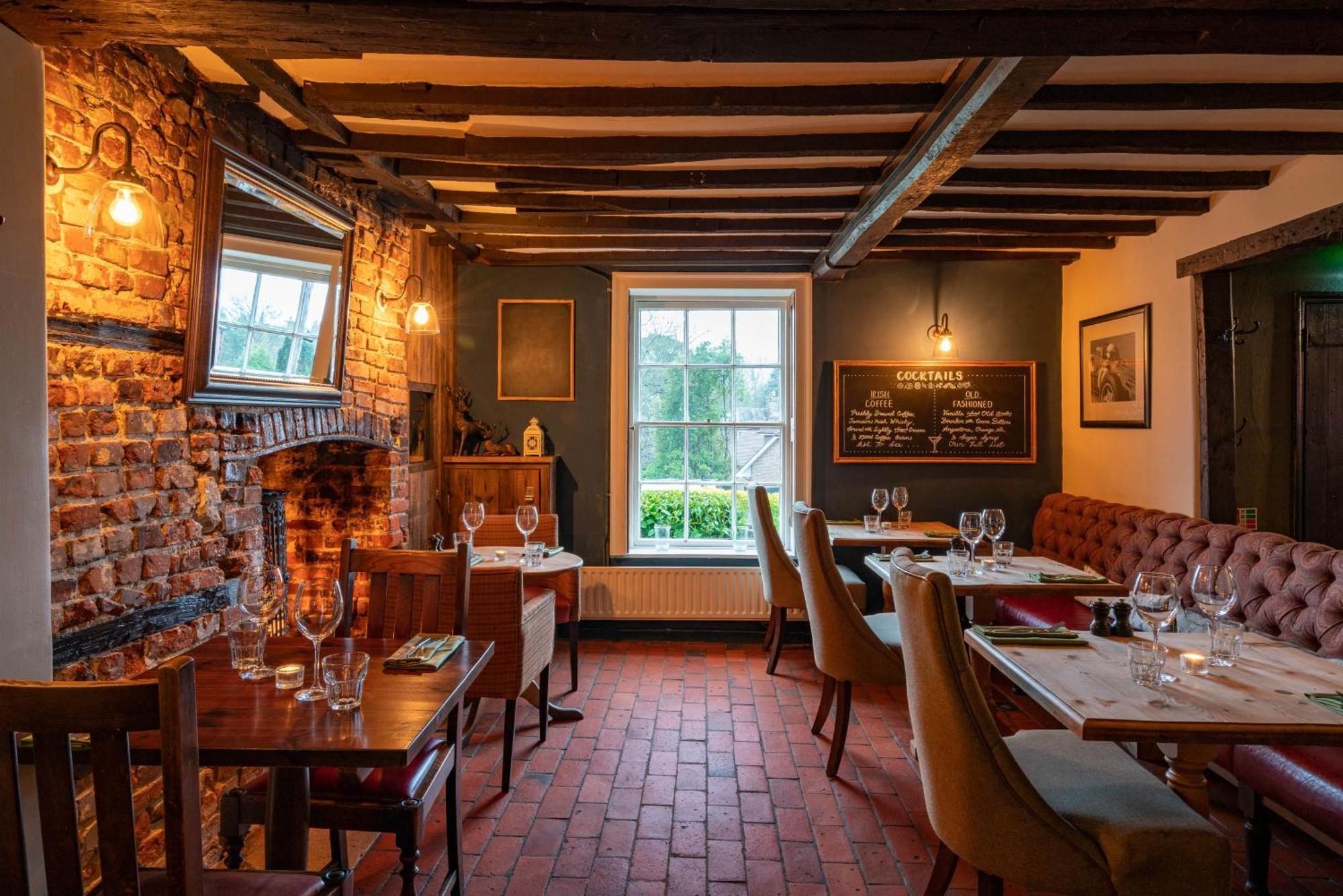 The Royal Oak Inn Chichester Exterior foto