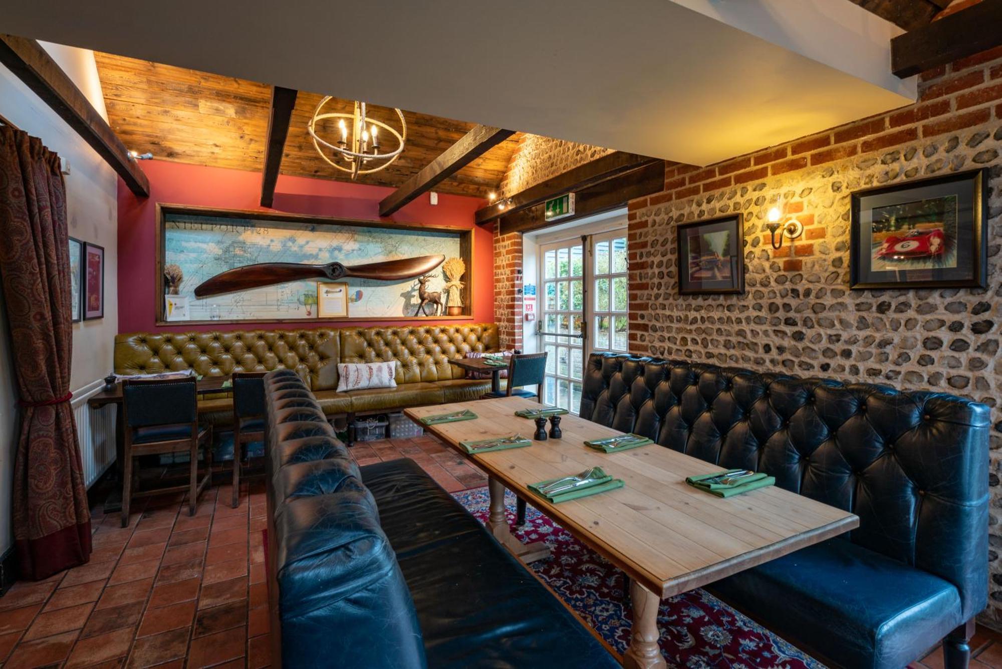 The Royal Oak Inn Chichester Exterior foto