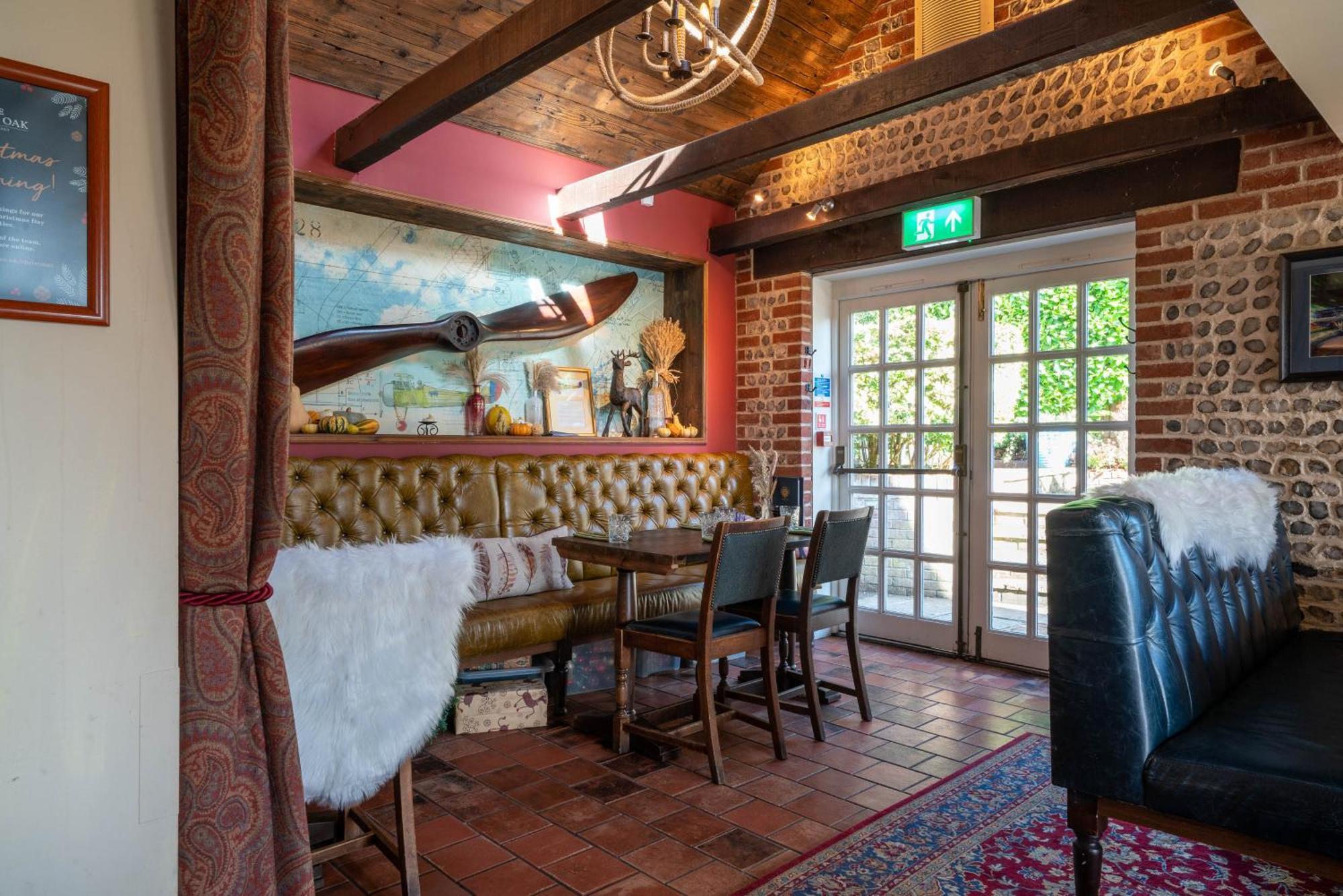 The Royal Oak Inn Chichester Exterior foto