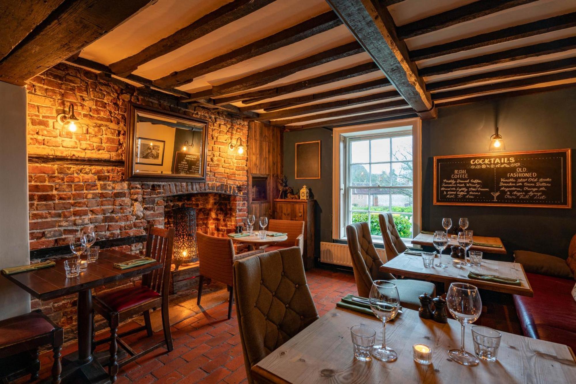 The Royal Oak Inn Chichester Exterior foto